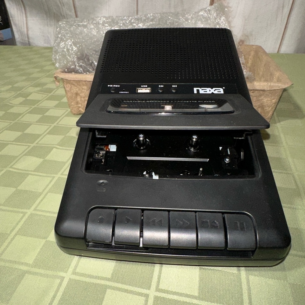 Nava NPB 300 Digital Cassette Converter & Recorder - Picture 3 of 8